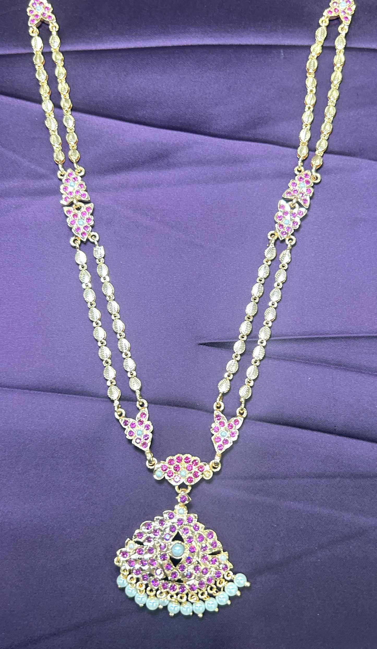 Pink Stone Kundan-Style Necklace with Pendant