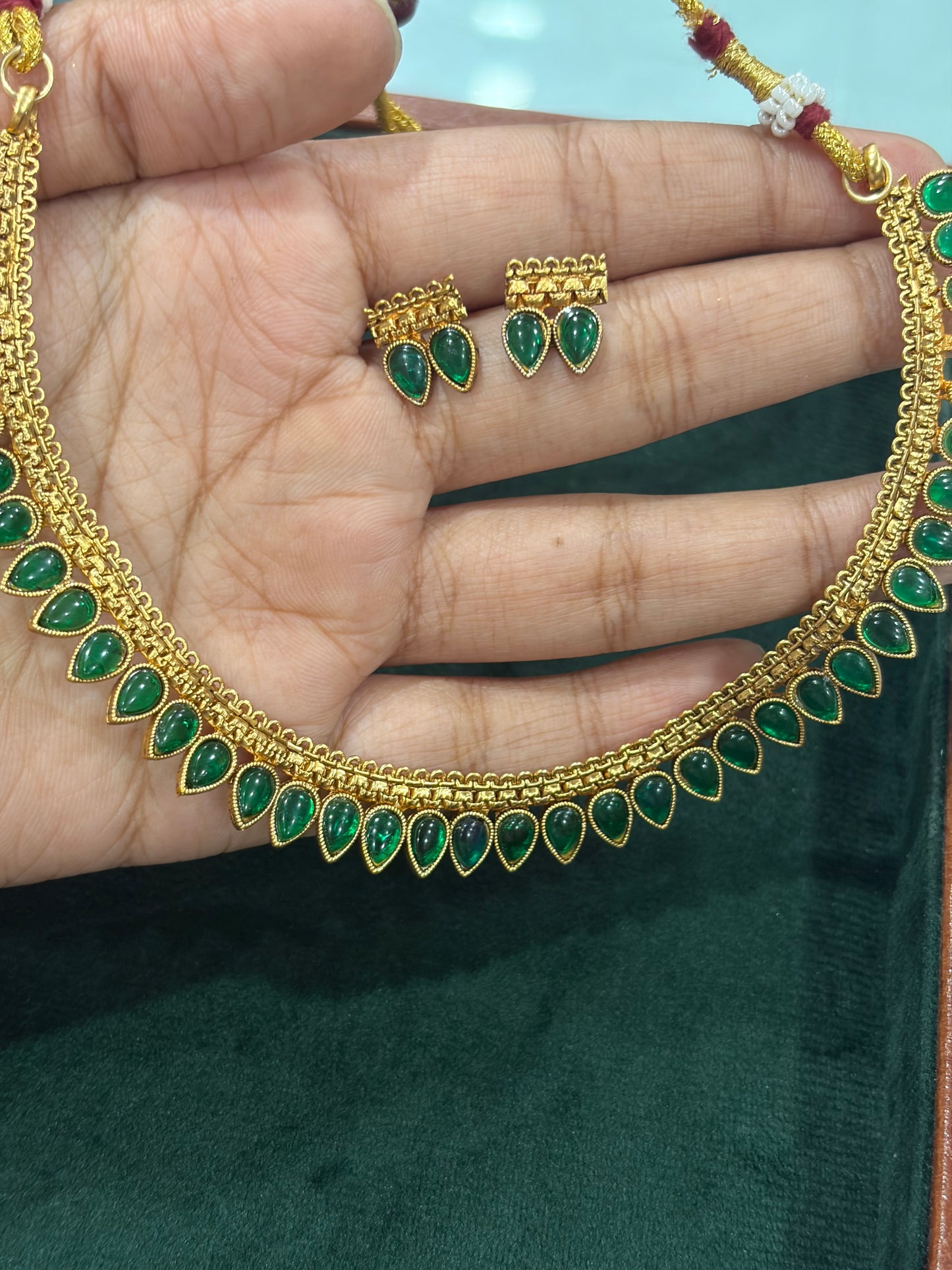 Emerald Drop Traditional Necklace Set