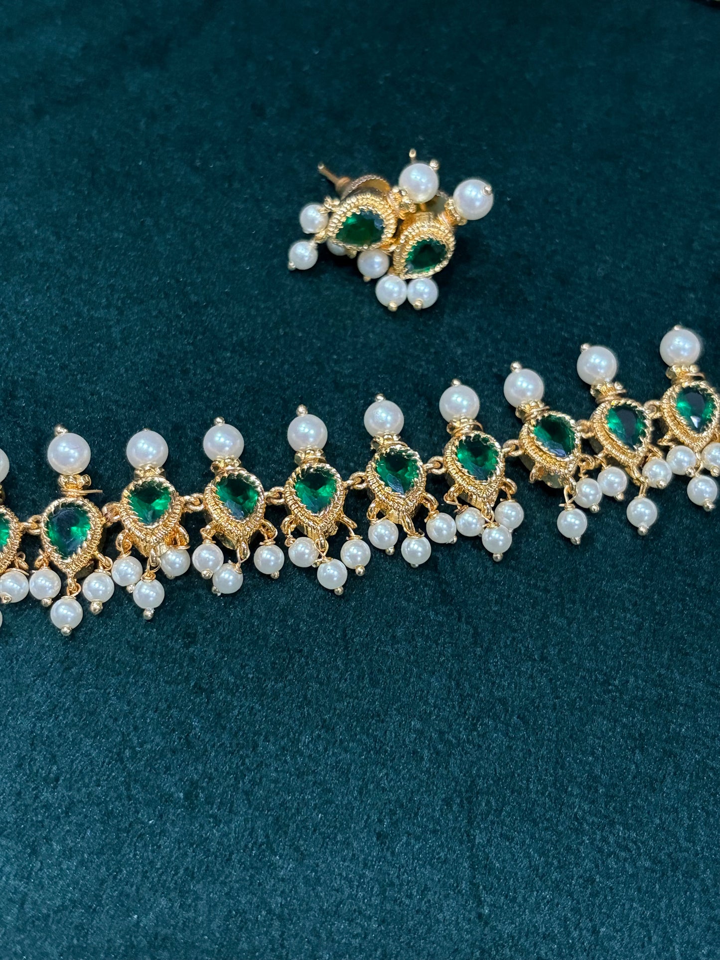 Vaibhavi Pearl Choker Set