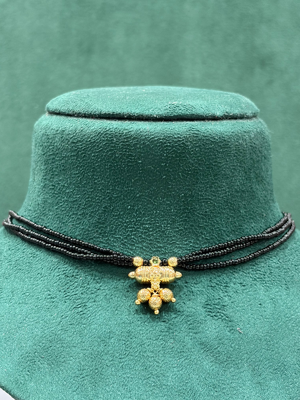 Traditional Gold-Tone Pendant Black Beaded Necklace – Maharashtrian Thushi Style