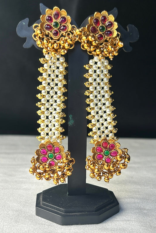 Floral Pakke Pearl Earrings