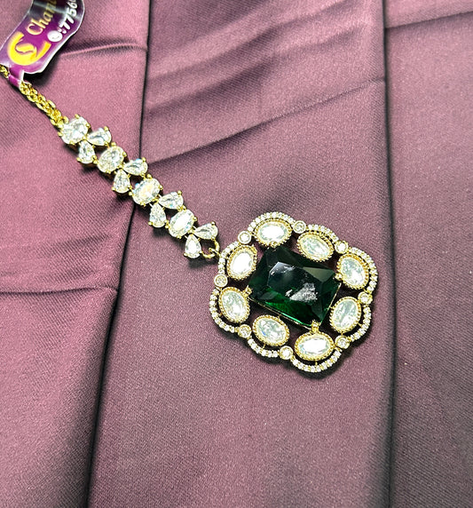 Royal Emerald Green Square Stone Maang Tikka