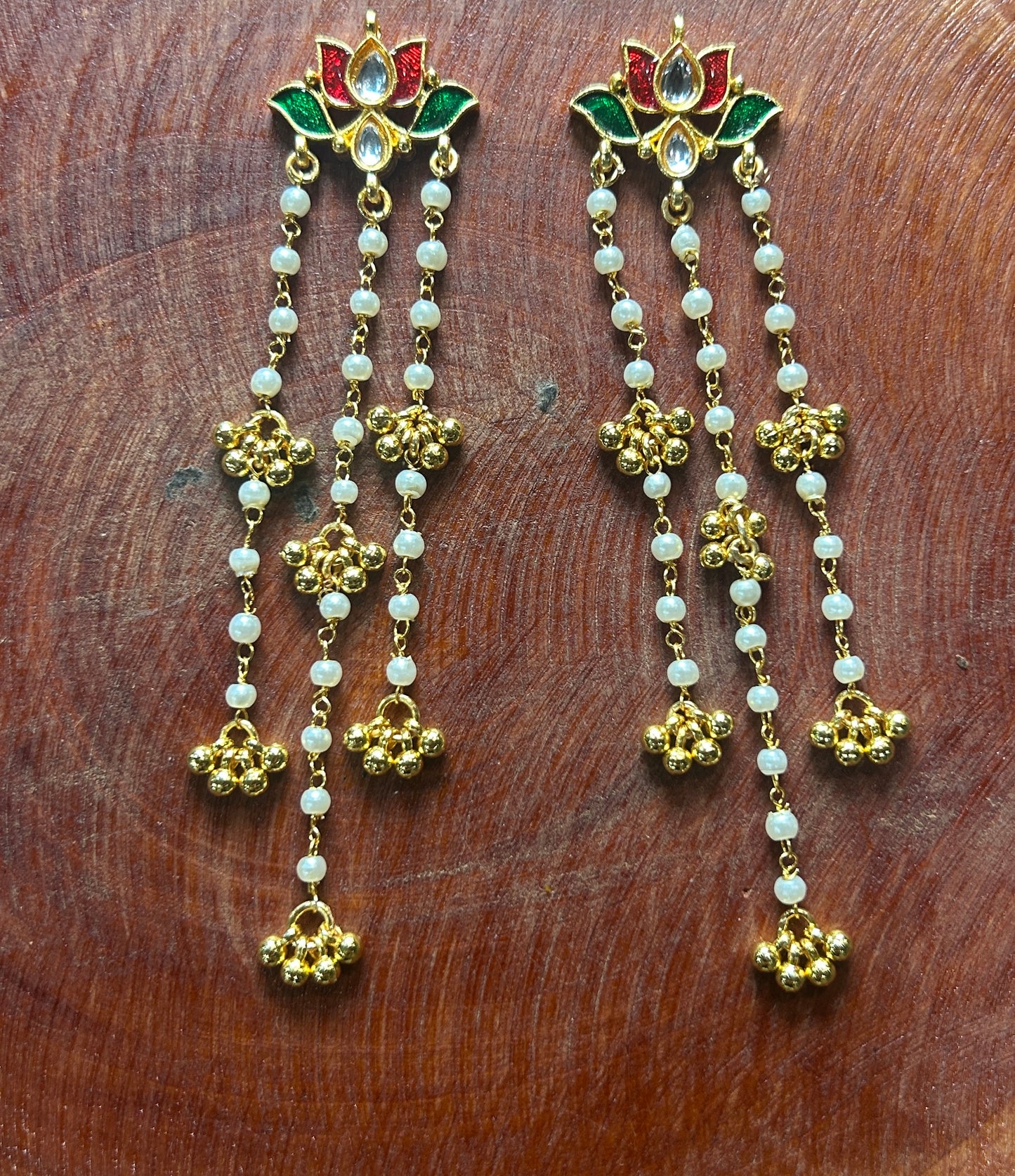 Lotus Motif Hair Accessory with Pearl Chains