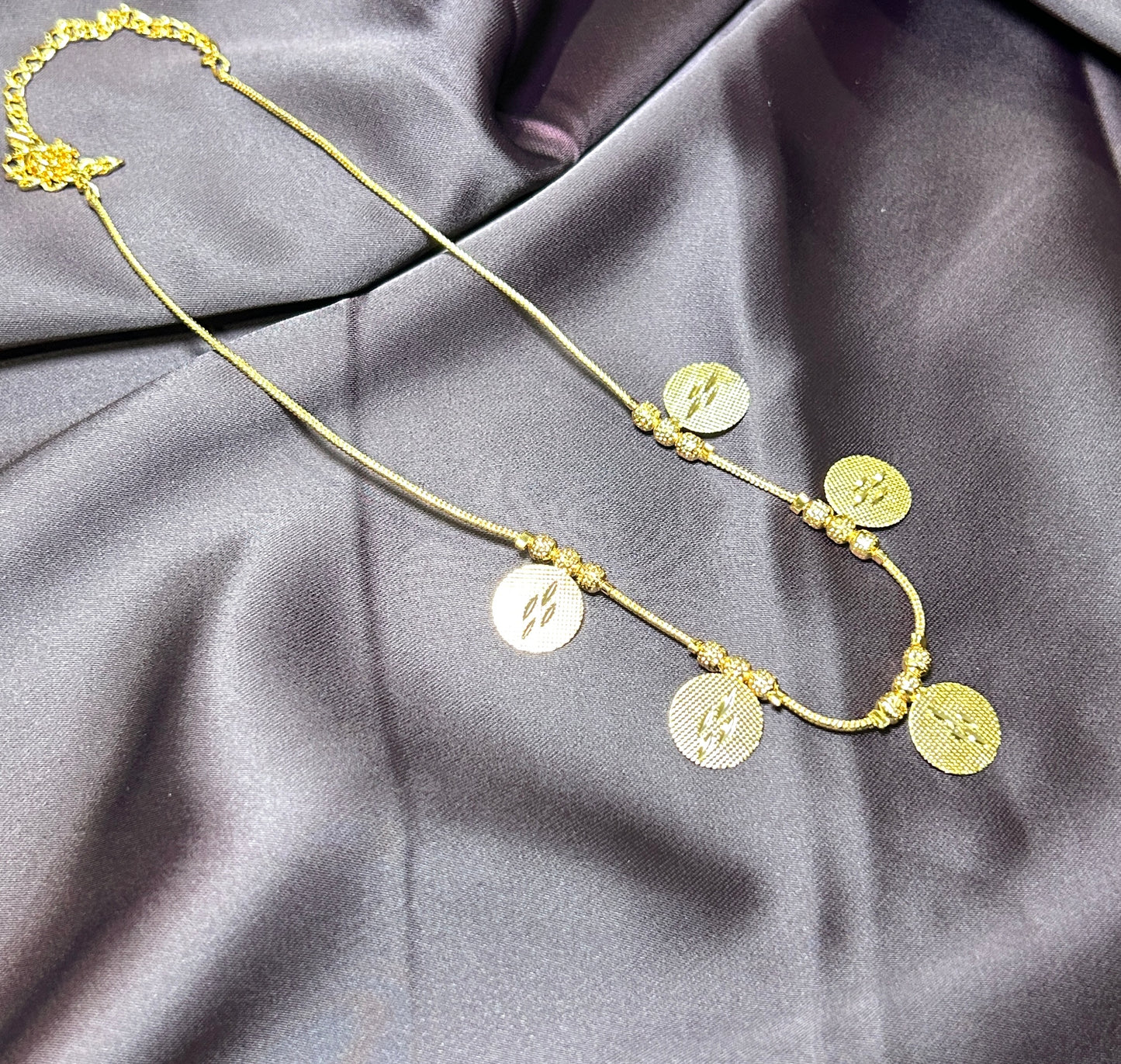 Minimal Coin Chain Necklace