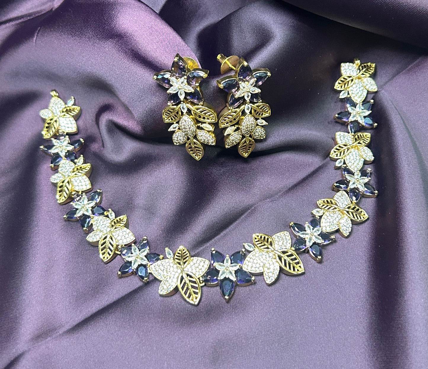 Midnight Blossom Necklace Set