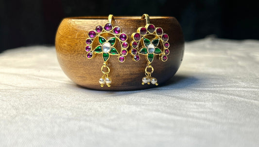 Floral Arch Ruby-Green Bugdi Earrings