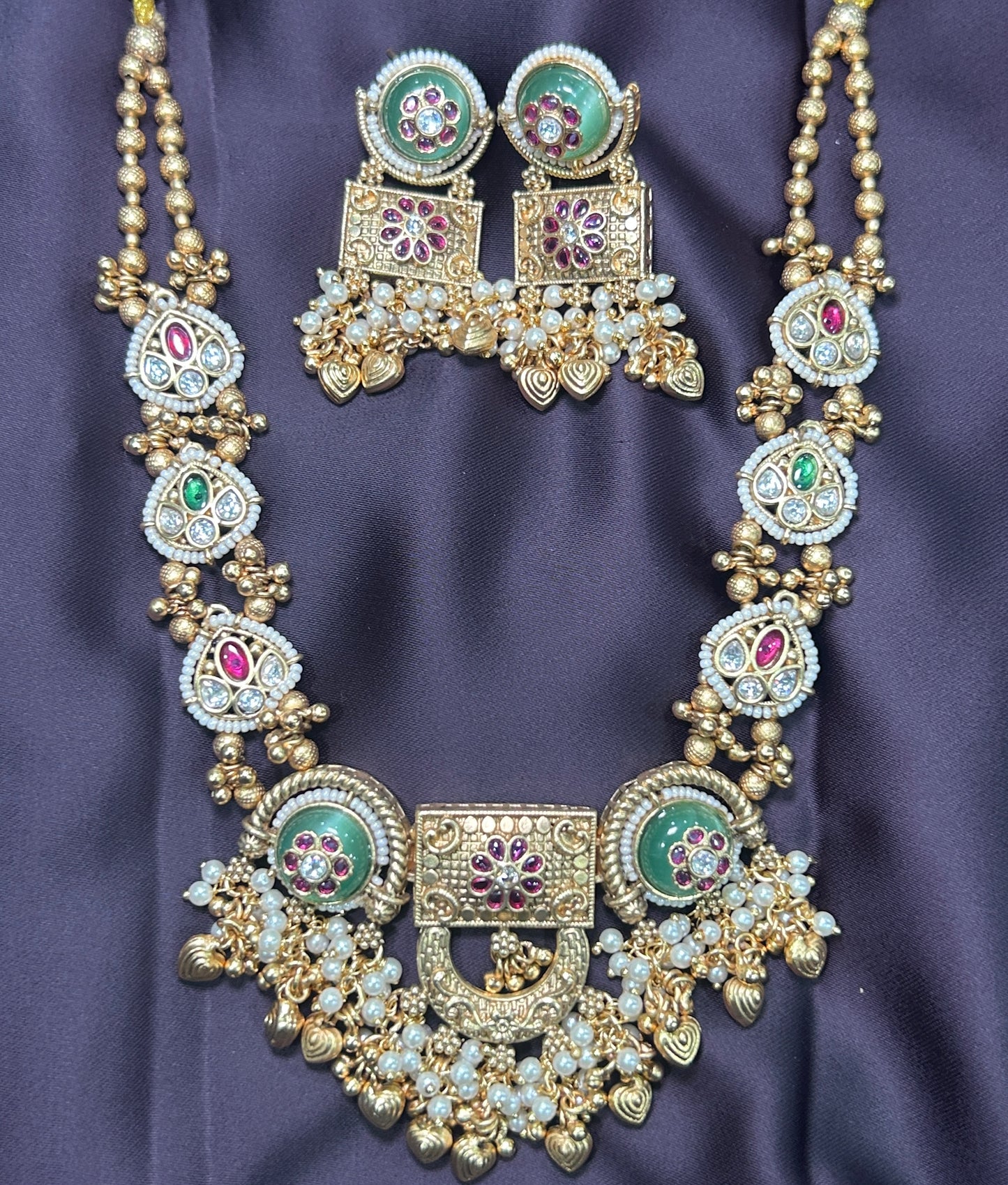 Antique Kundan Beaded Necklace Set
