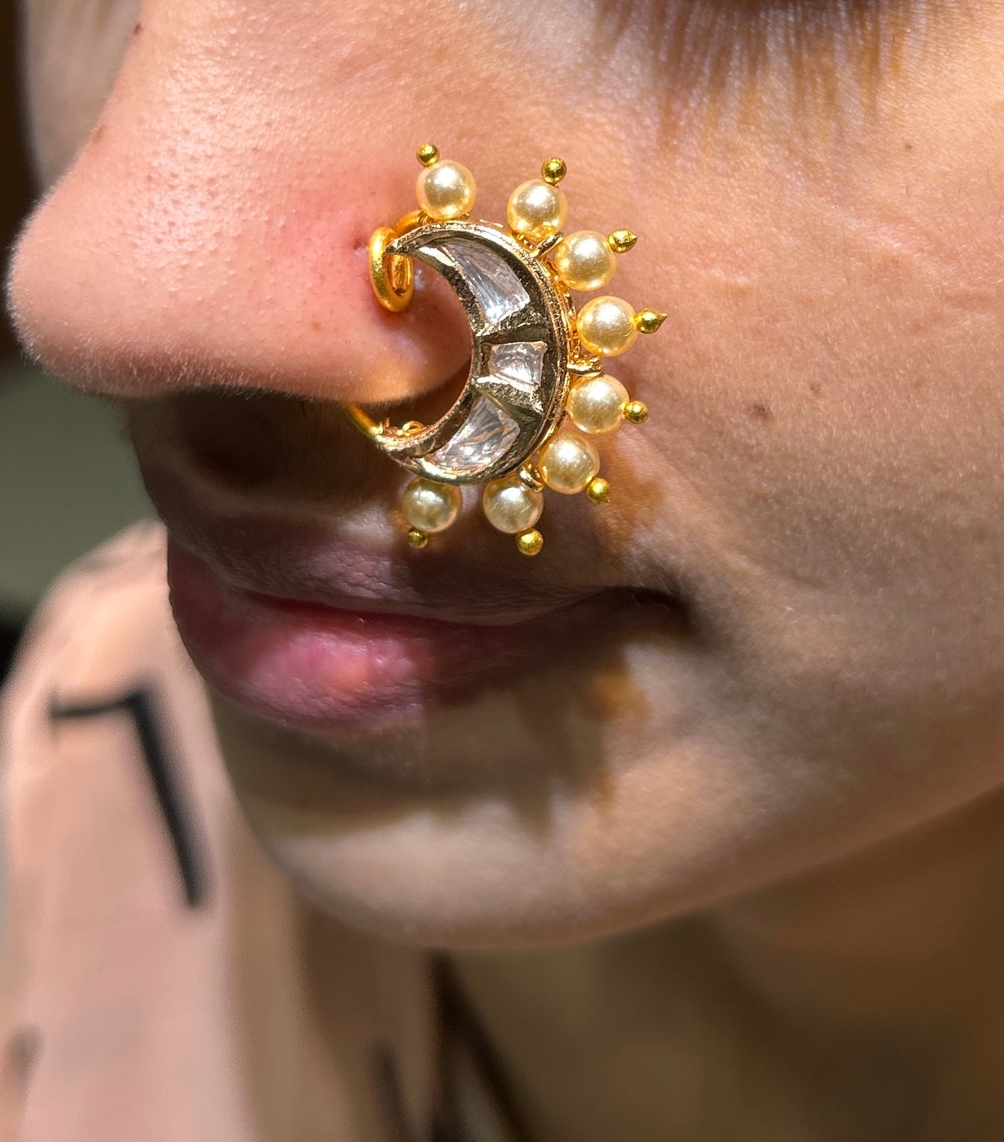 Kundan Crescent Pearl Maharashtrian Nath