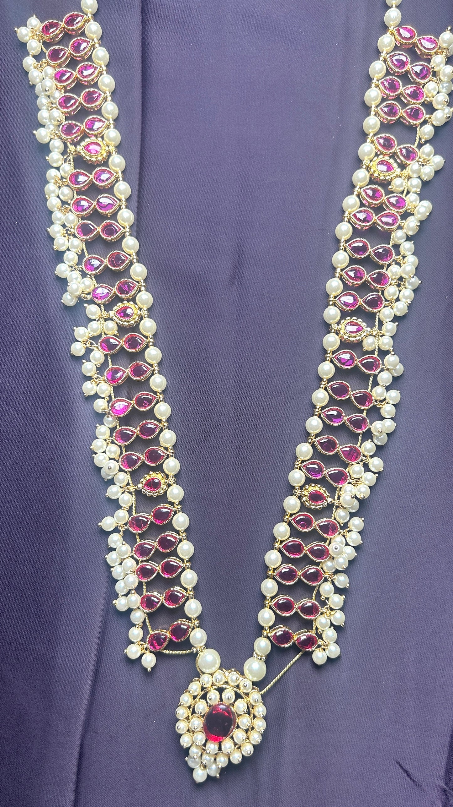 Pearl & Ruby Stone Haar with Grand Pendant