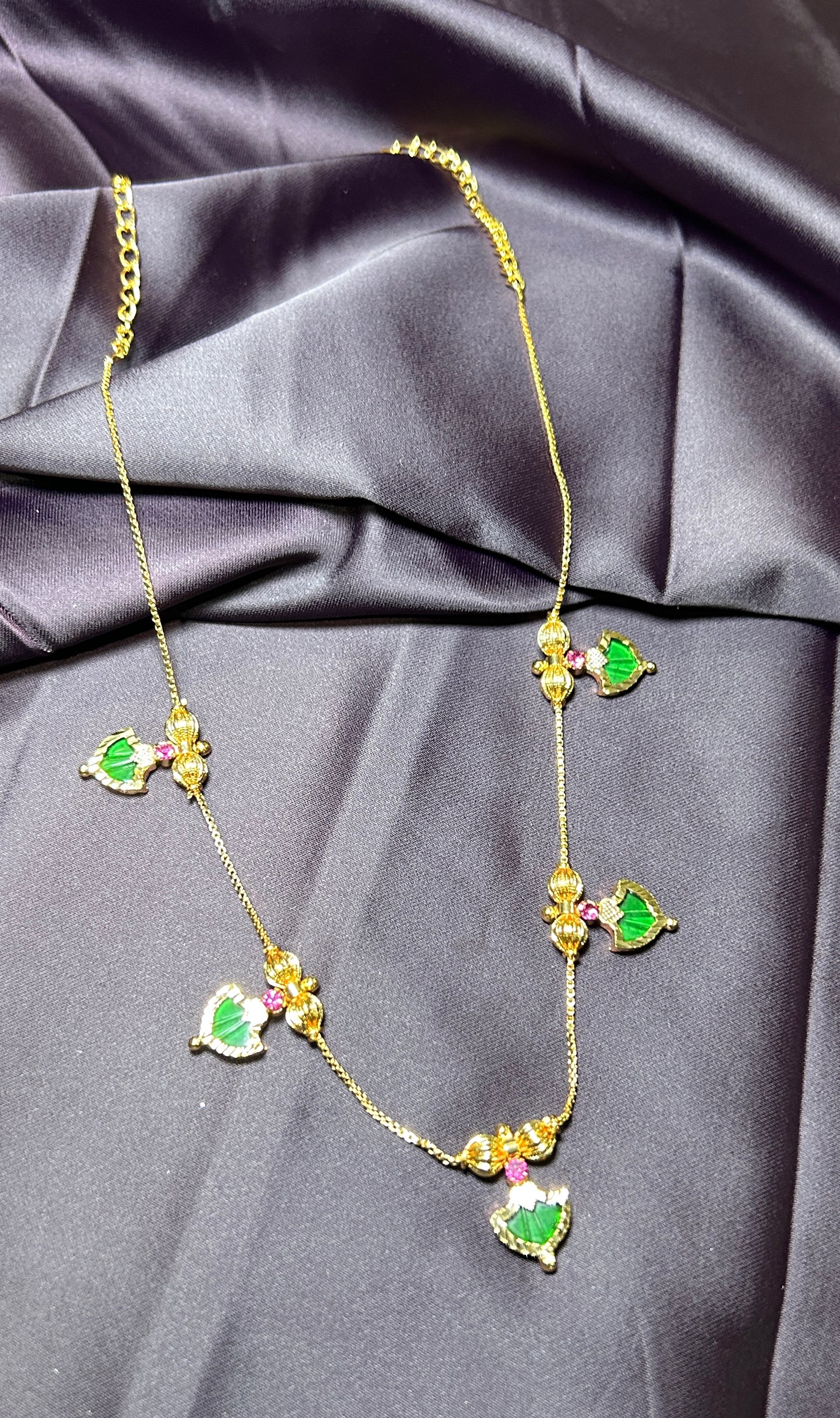 Lightweight Green Enamel Haar