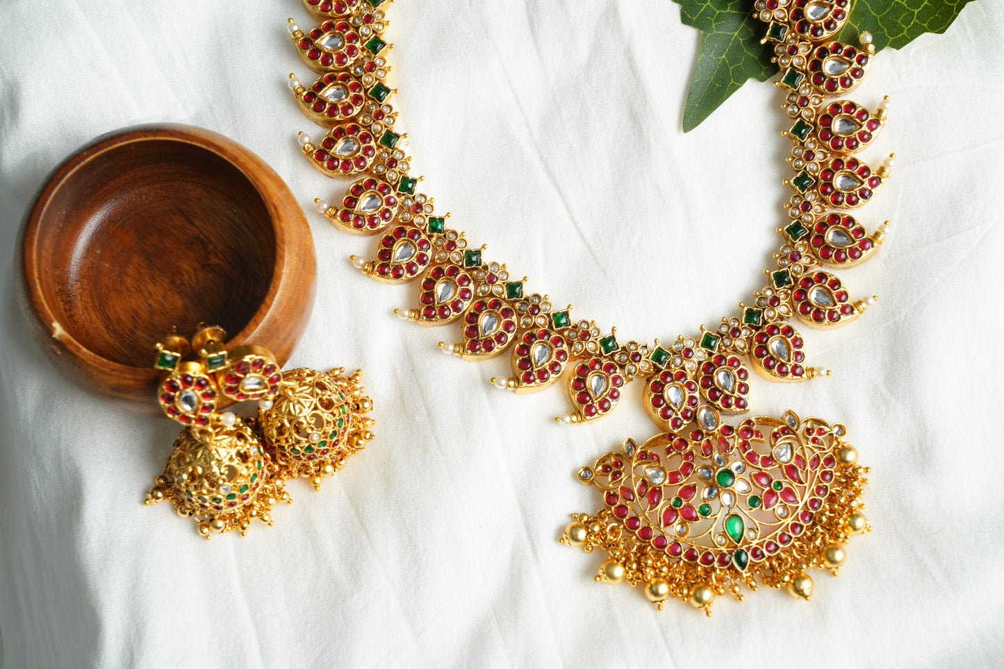 Temple short necklace