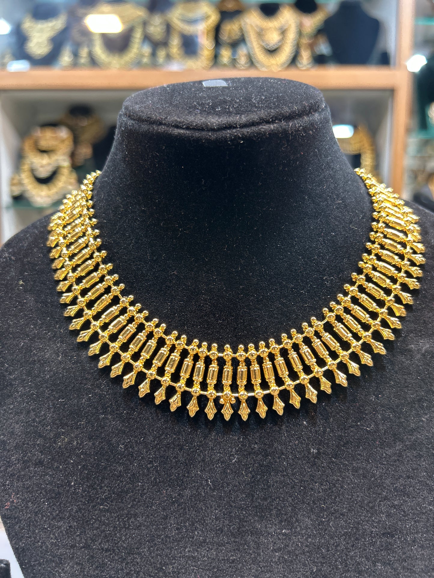 Royal Leaf-Spike Statement Necklace