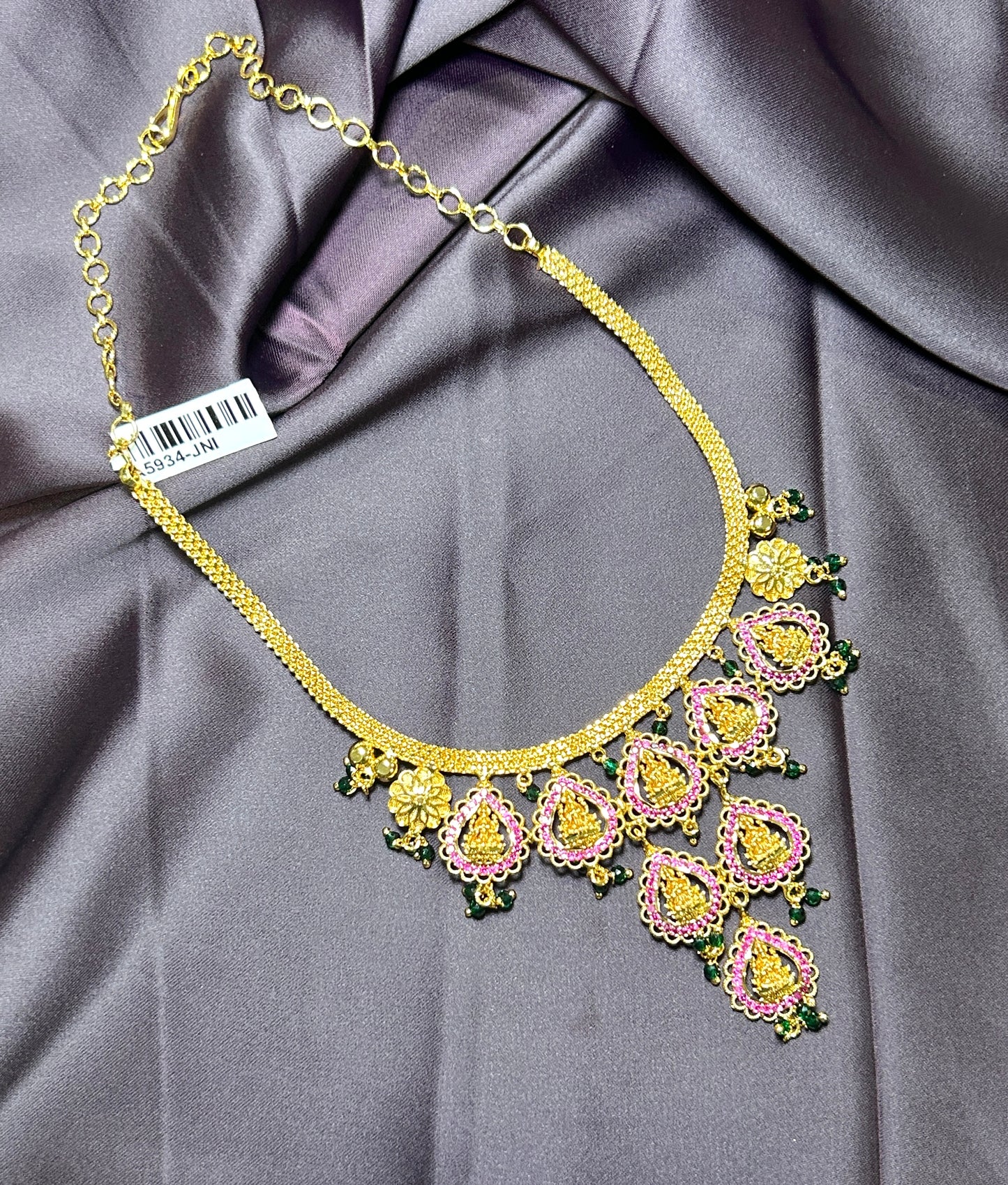 Pink & Green Pear-Shaped Traditional Necklace