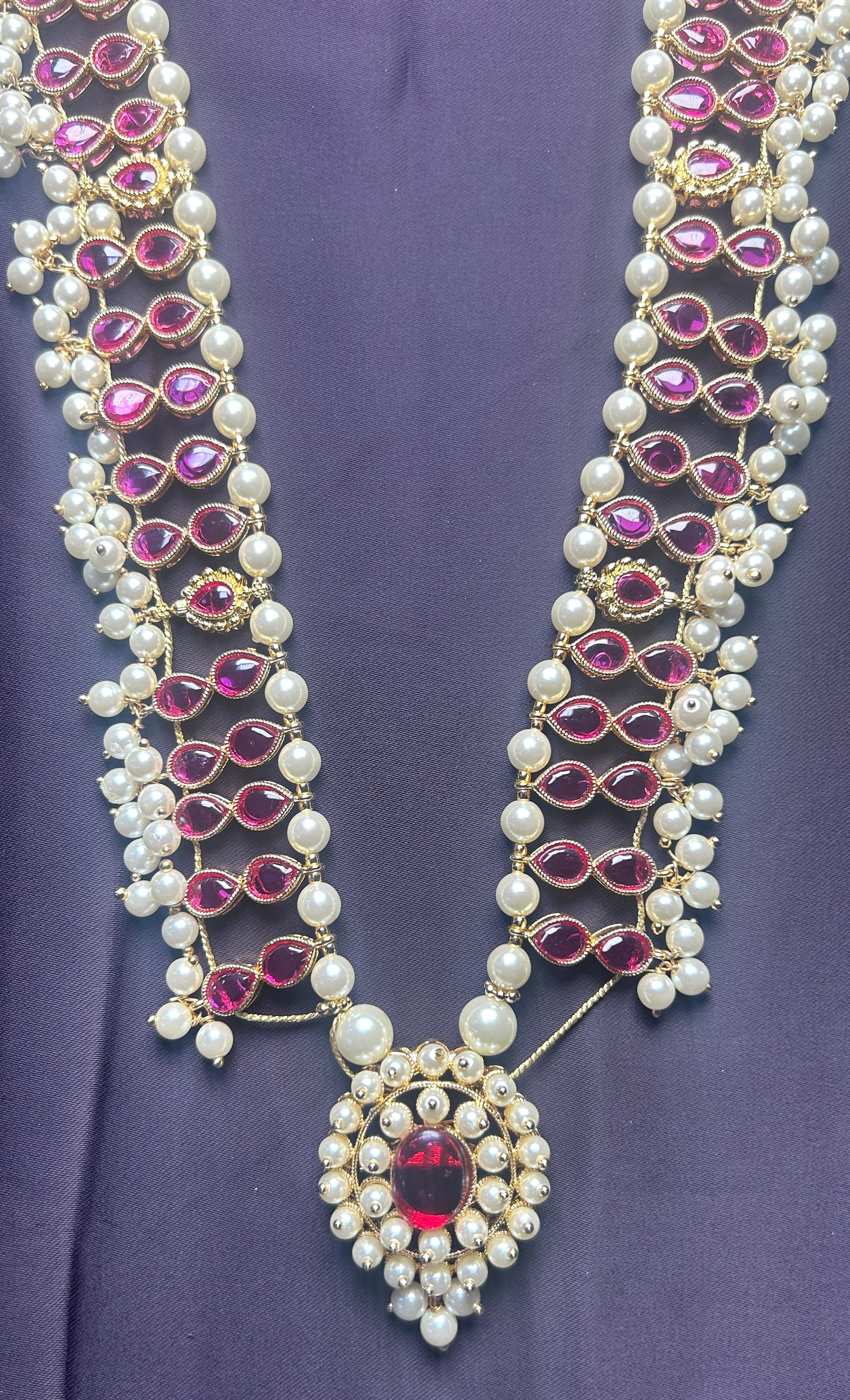 Pearl & Ruby Stone Haar with Grand Pendant