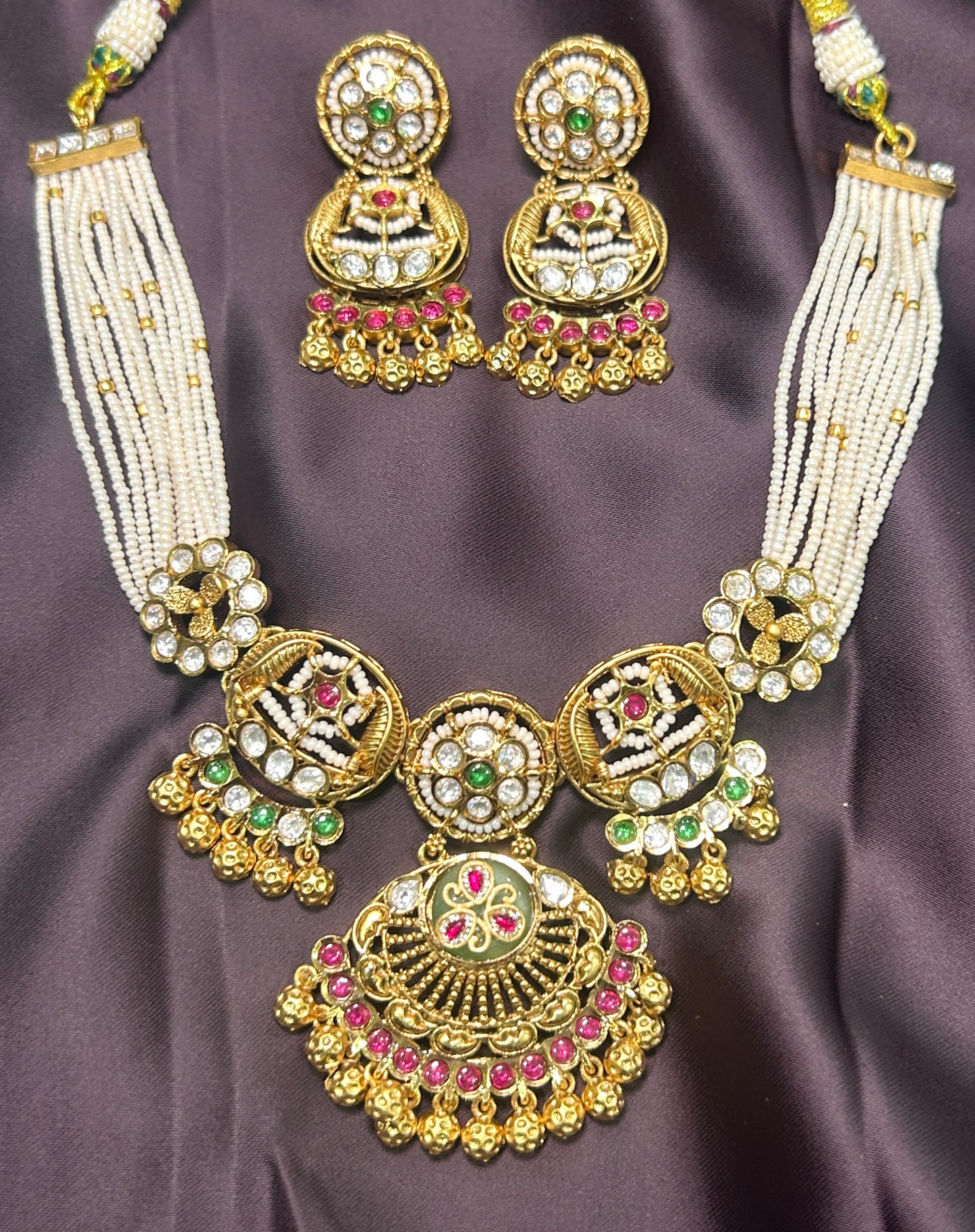 Antique Kundan Pearl Strand Necklace Set