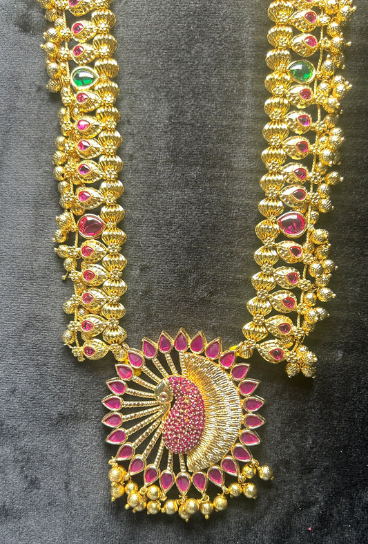 Temple Peacock Haar with Ruby & Emerald Accents