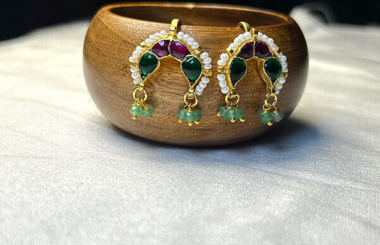Royal Arch Pachi Kundan Bugdi Earrings