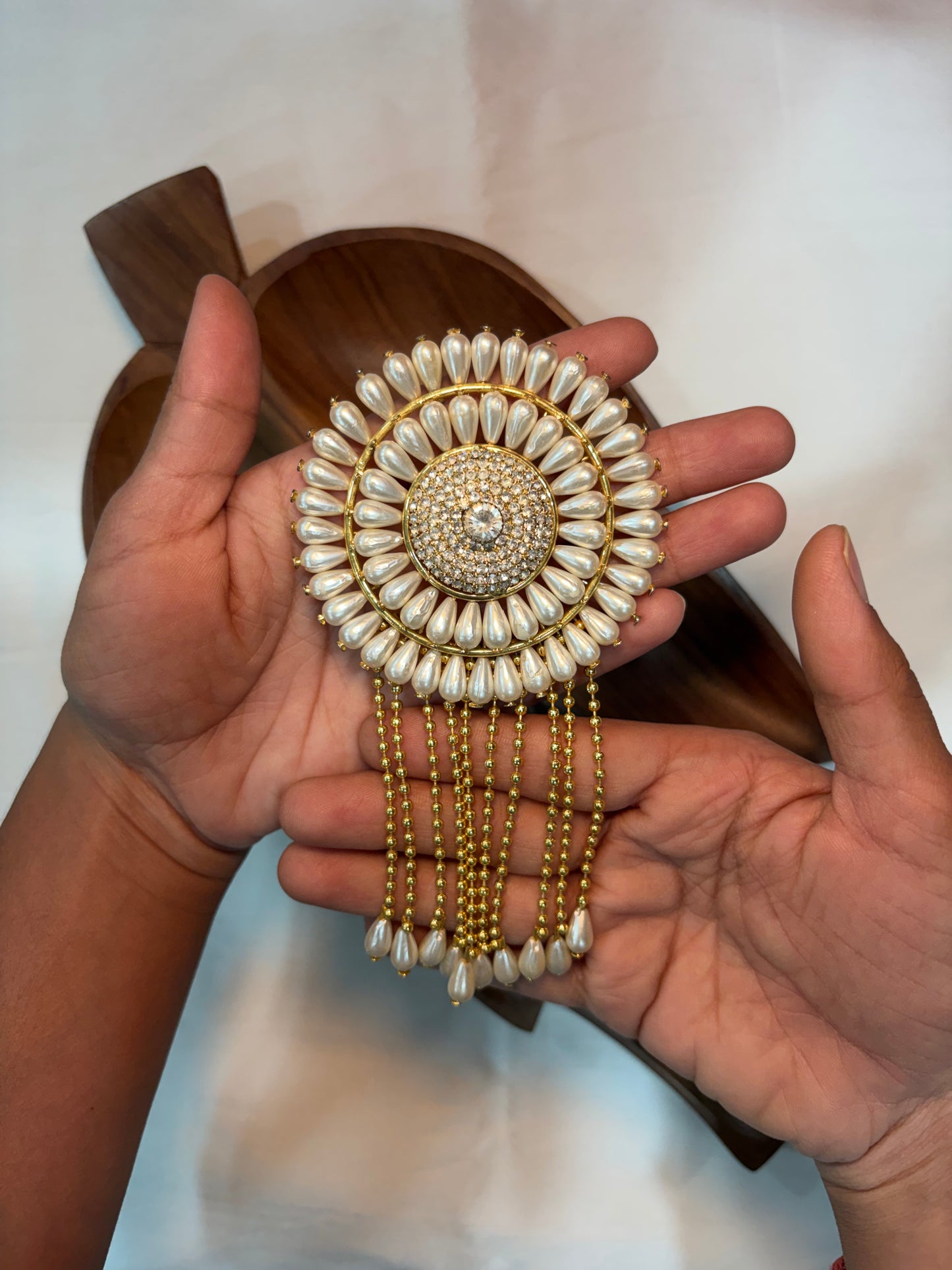 Pearl Radiance Hair Brooch