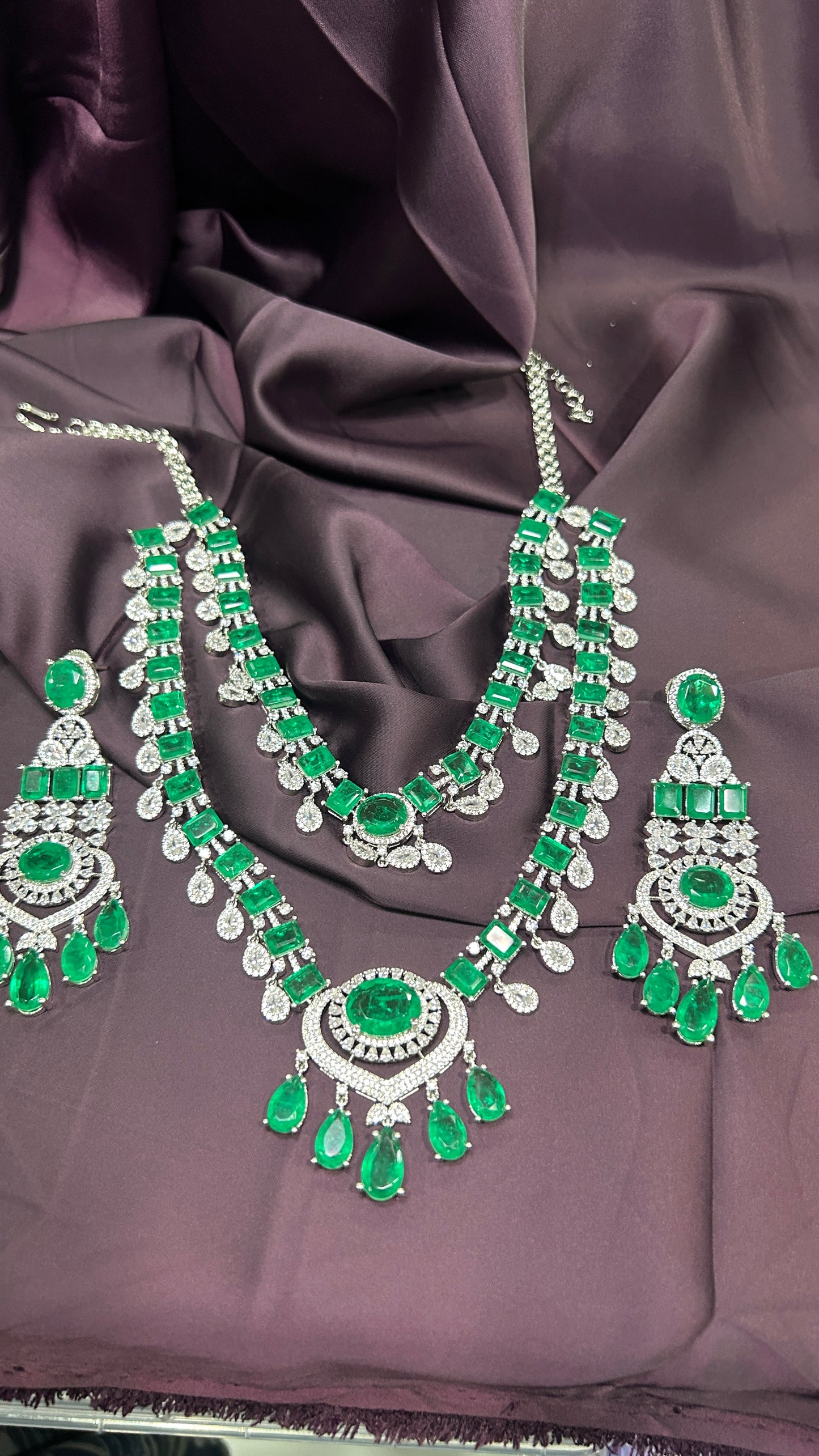 Royal Emerald Long Haar Set