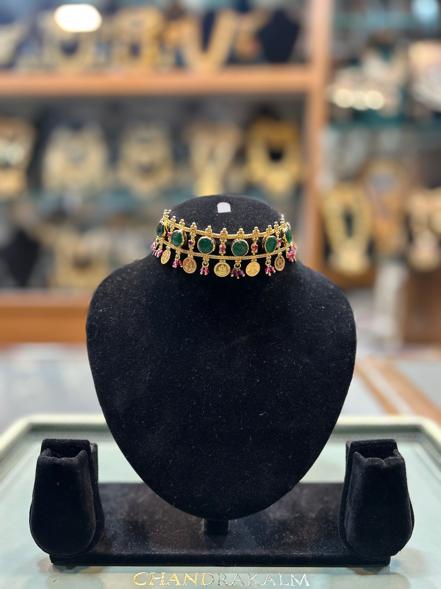 Emerald Coin Chinchpethi (Traditional Maharashtrian Choker)