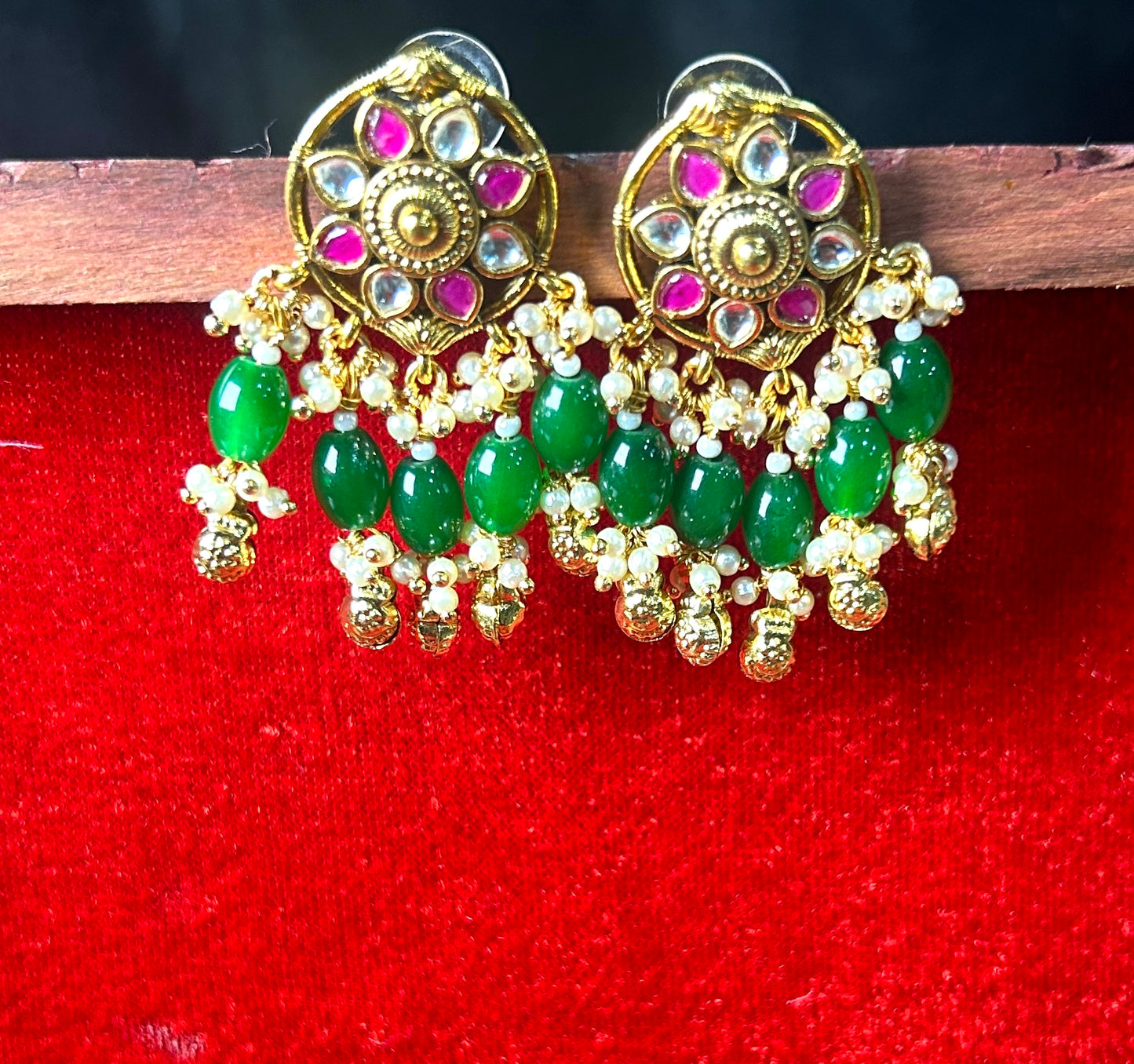 Floral Kundan Earrings with Green Beads & Pearls
