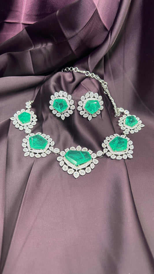 Contemporary Emerald & Diamond Necklace Set