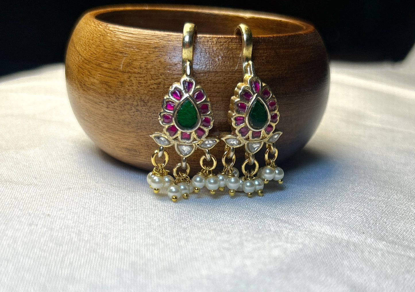 Pachi Kundan Teardrop Bugdi Earrings
