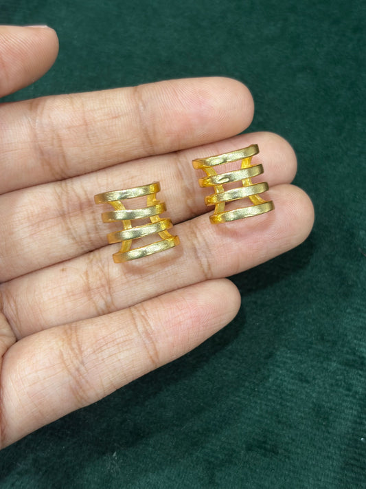 Gold-Plated Minimalist Mid Bugadi  Contemporary Design