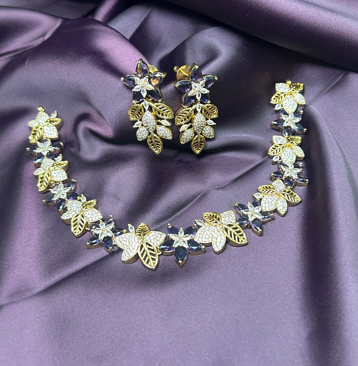 Midnight Blossom Necklace Set