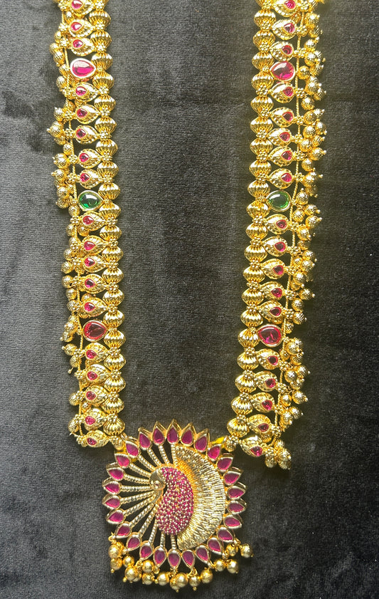 Temple Peacock Haar with Ruby & Emerald Accents
