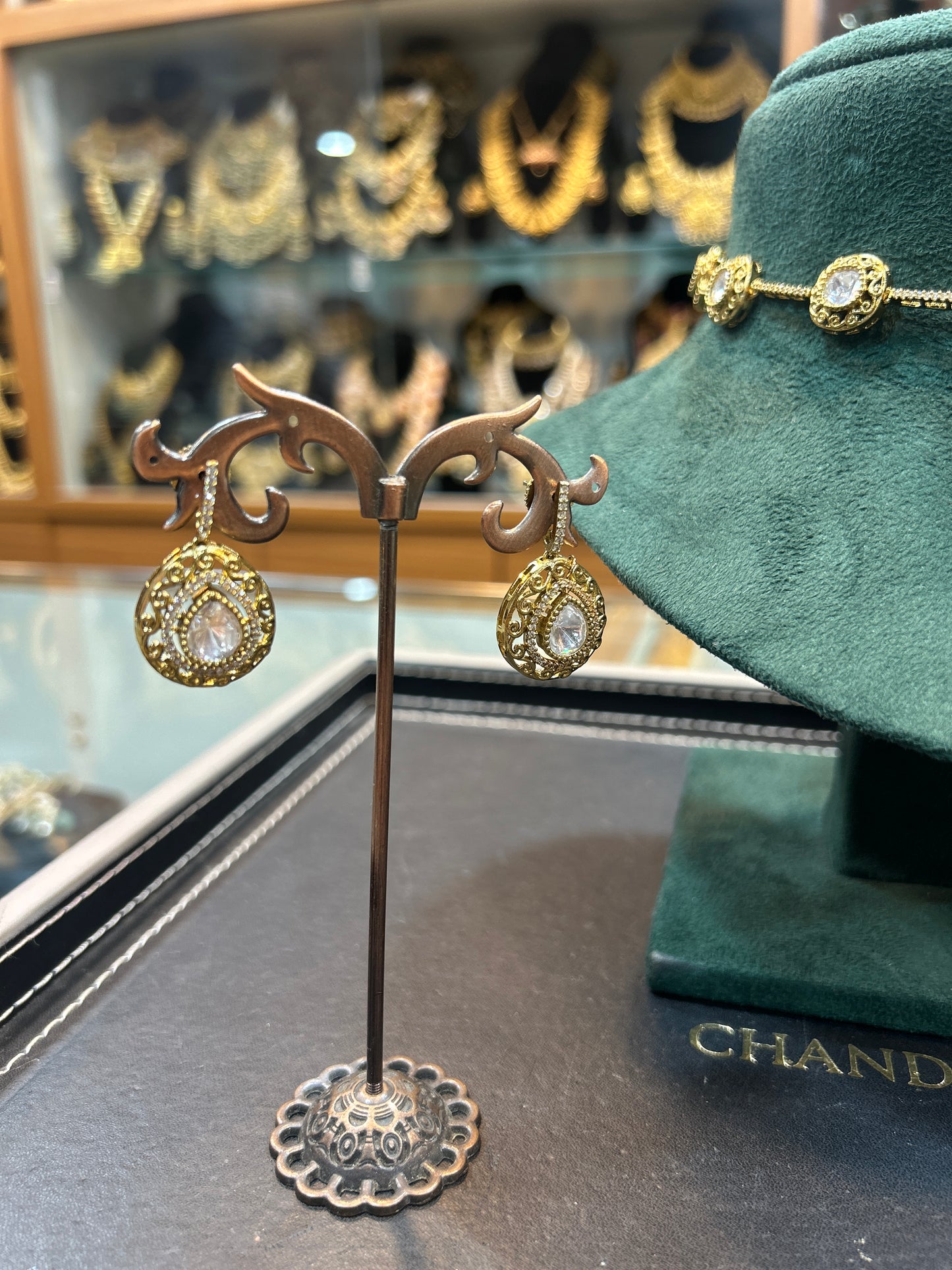 Royal Teardrop Kundan Choker Set