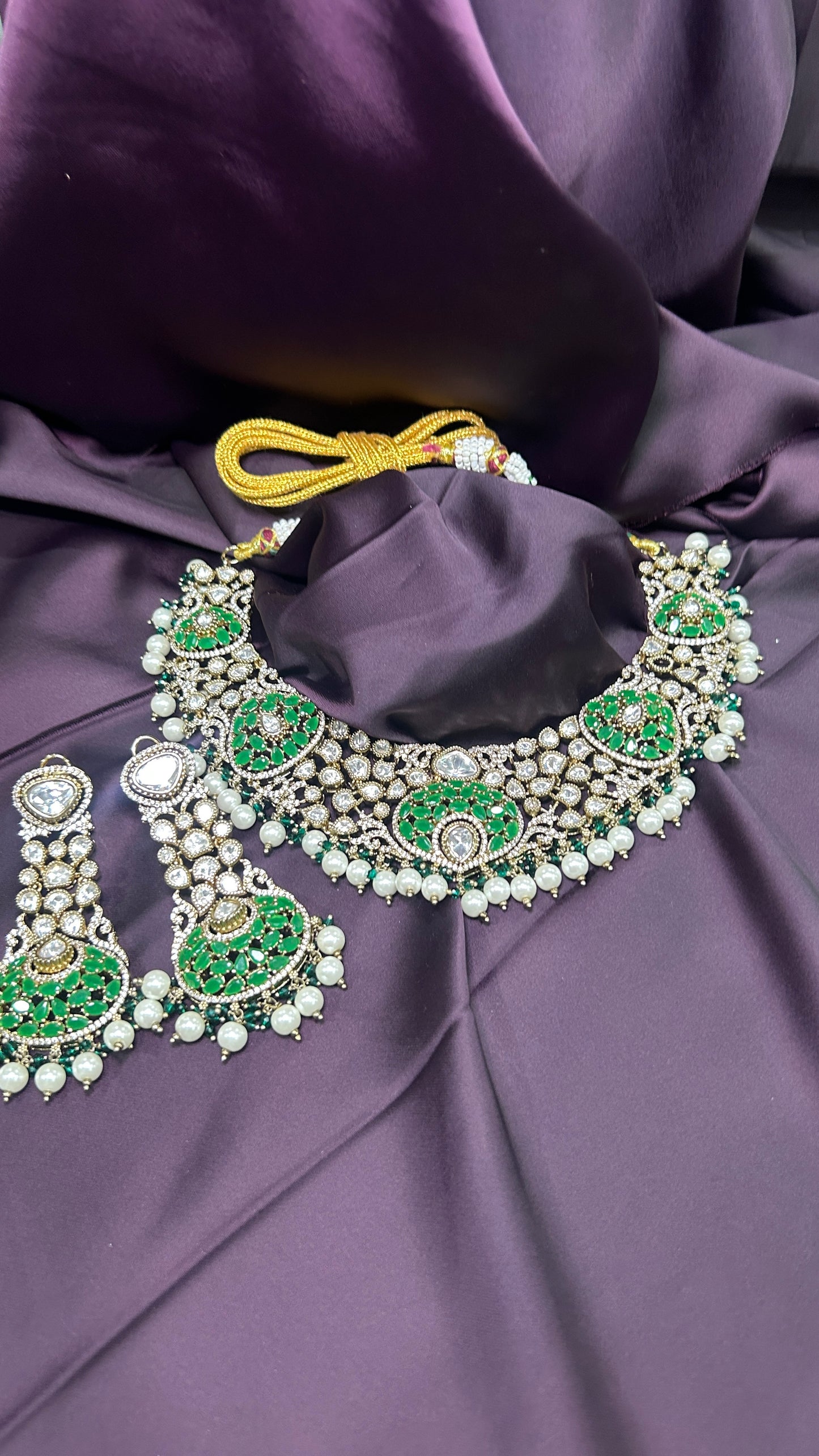 Emerald Polki Bridal Set with Pearls
