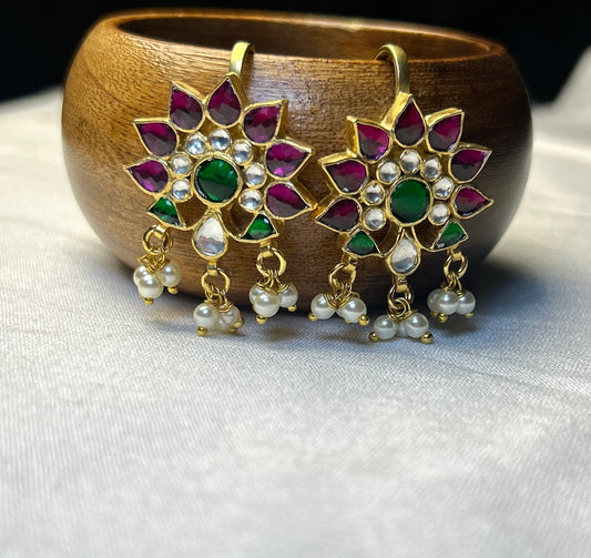 Pachi Kundan Floral Sunburst Bugdi Earrings