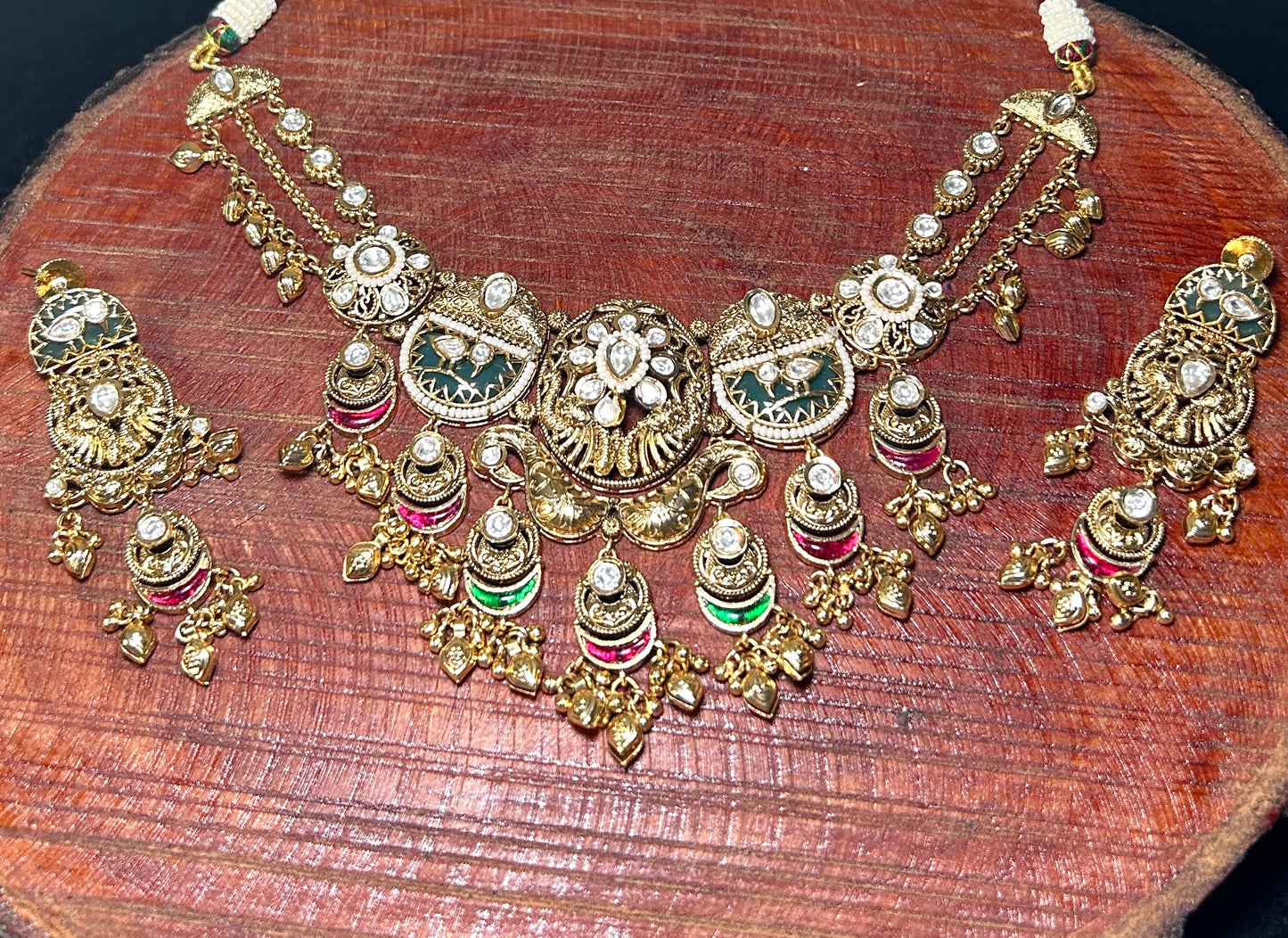 Antique Temple Inspired Kundan Necklace Set