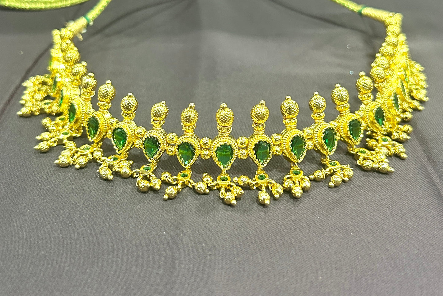 Emerald Green StonMaharashtrian Choker