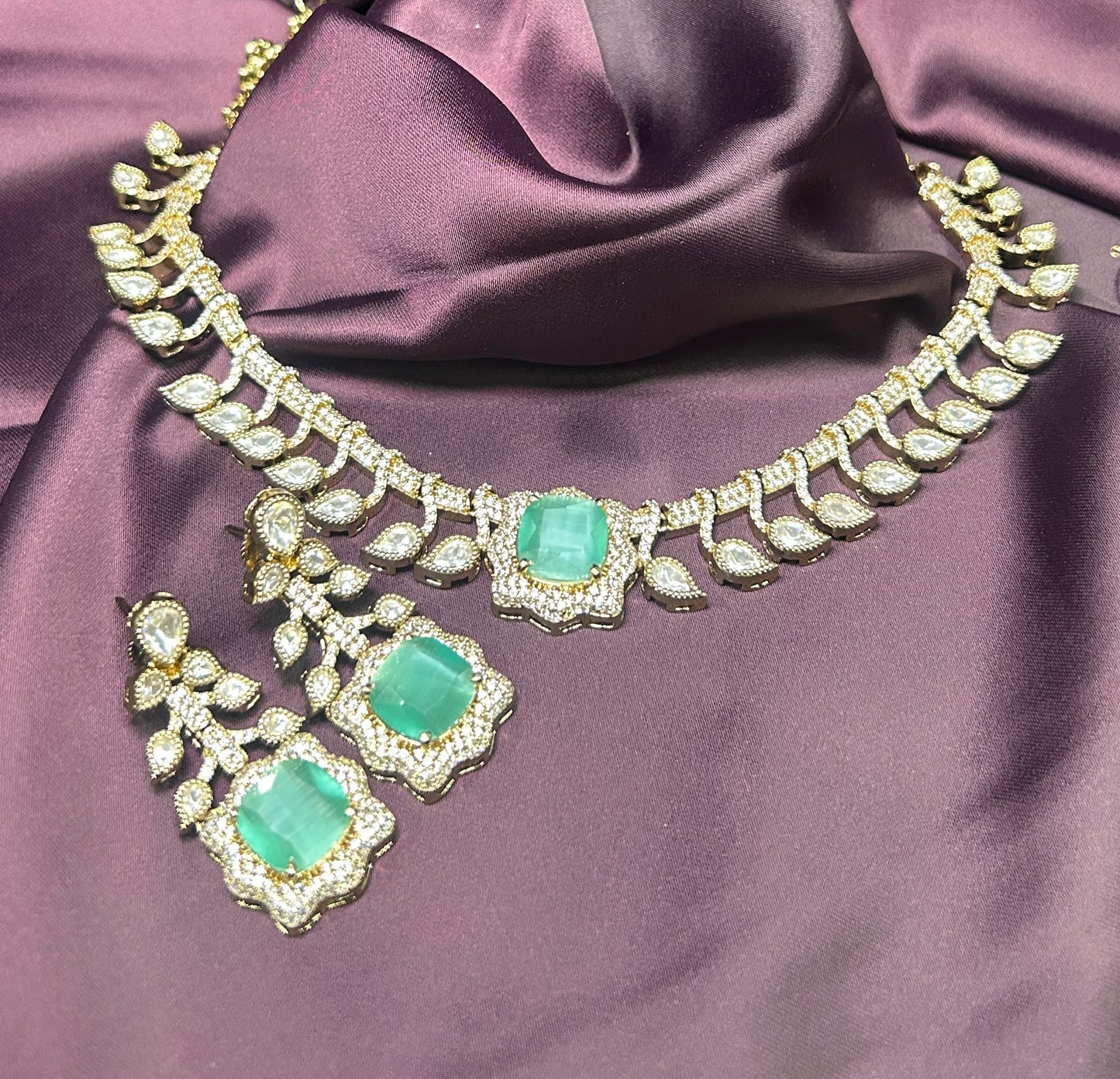 Emerald Square Elegance Necklace Set