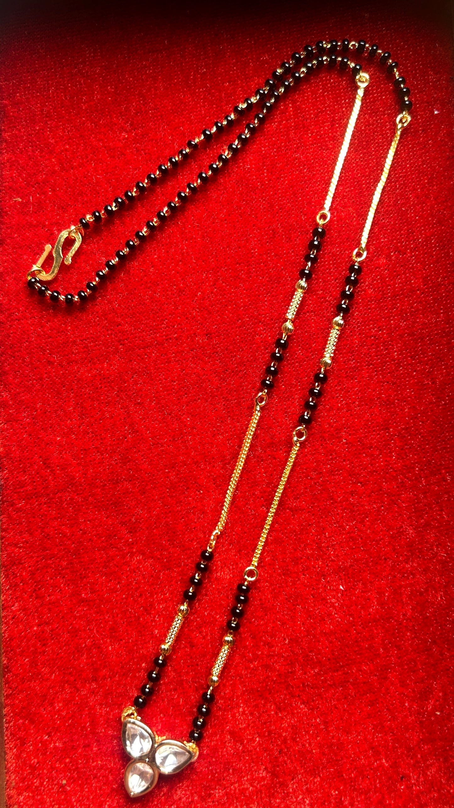 Mangalsutra with Minimalist Trikoni Pendant