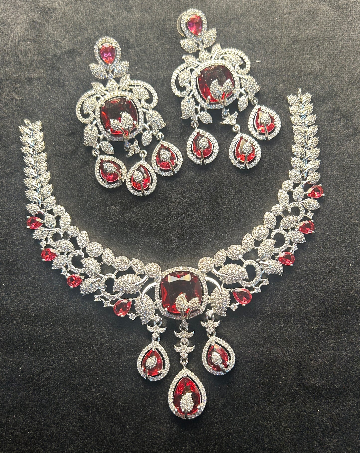 Imperial Red Radiance Necklace Set