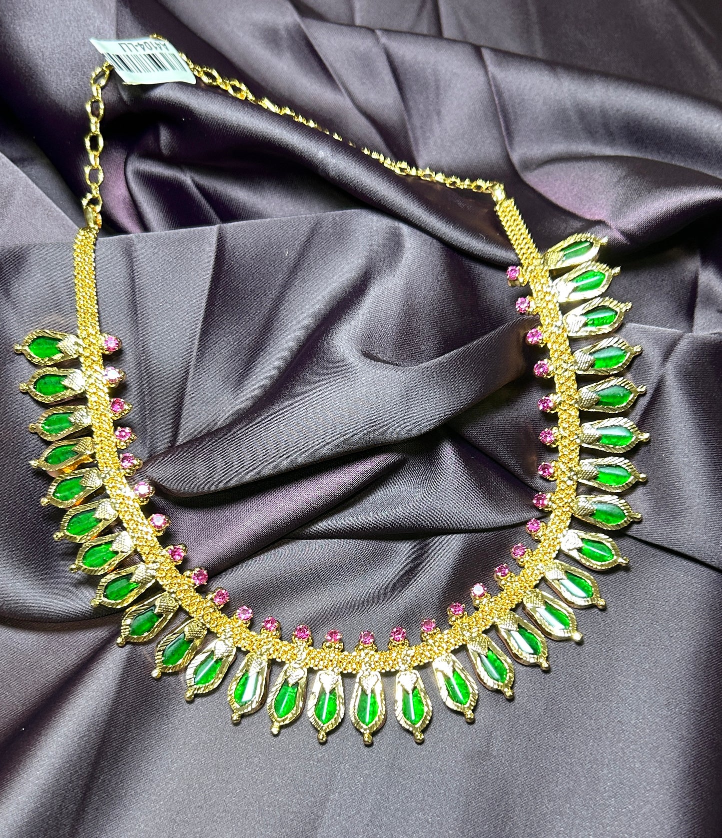 Green & Pink Enamel Festive Haar