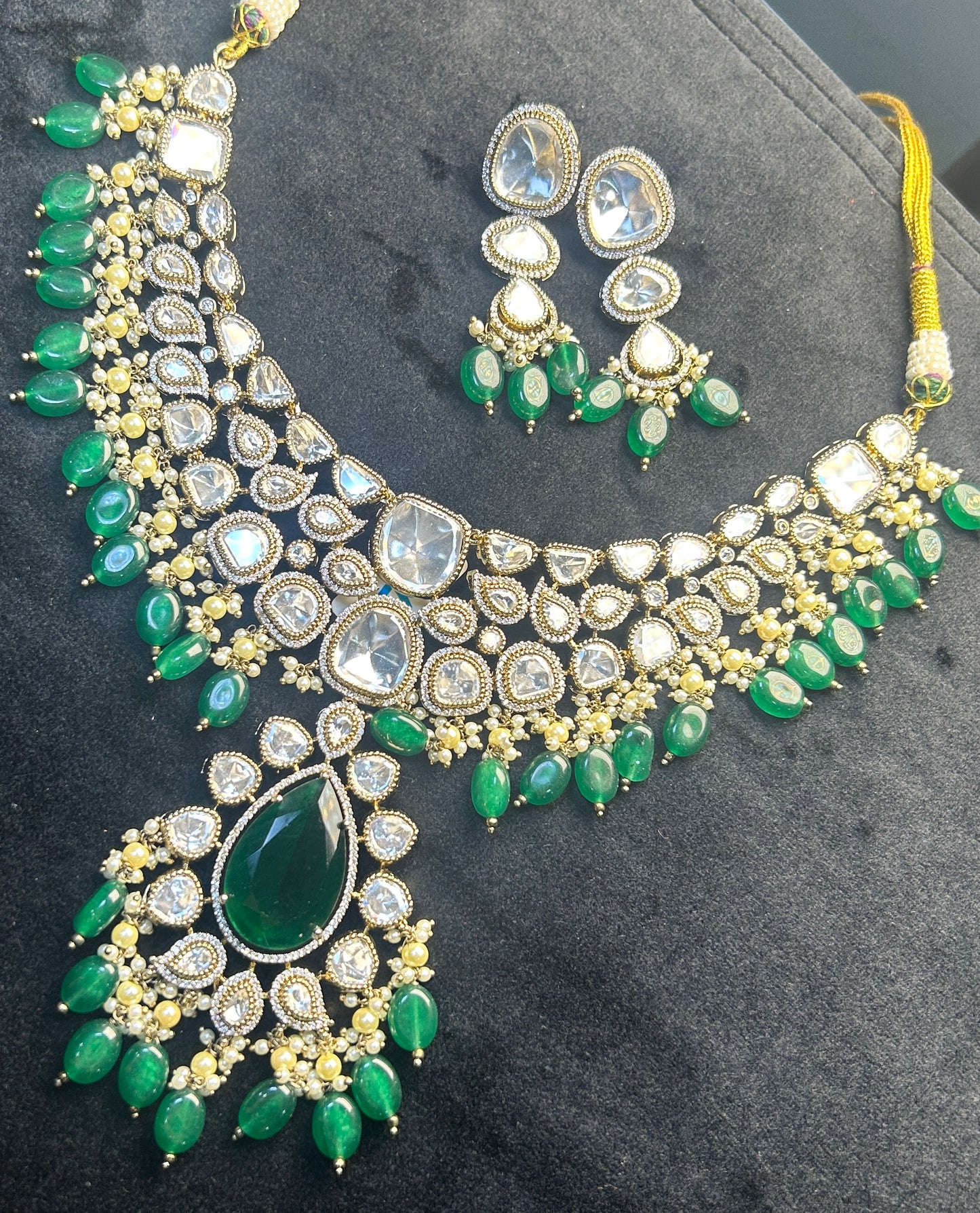 Emerald Grandeur Kundan Bridal Set