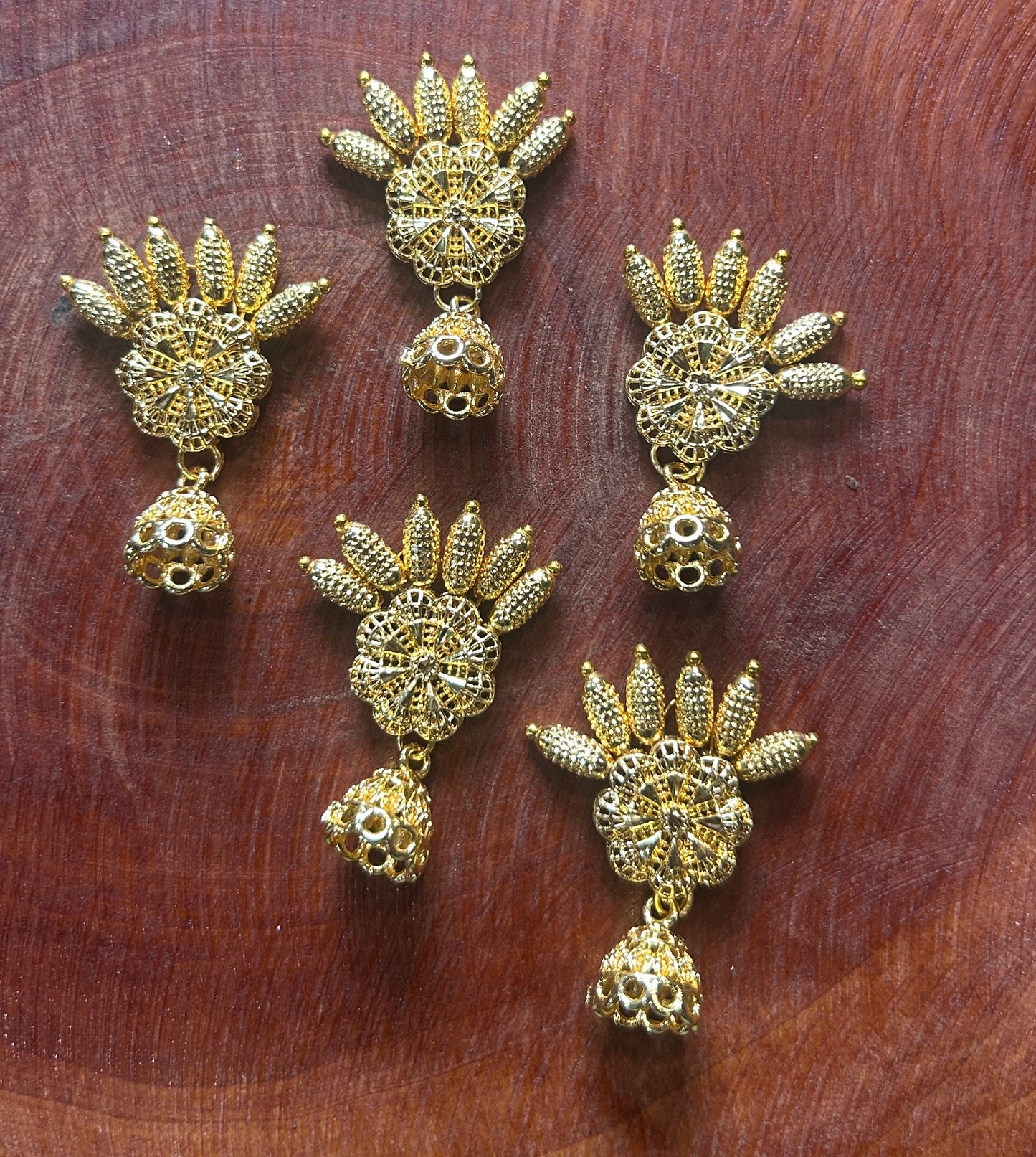 Floral Filigree Hair Accessory with Golden Jhumka