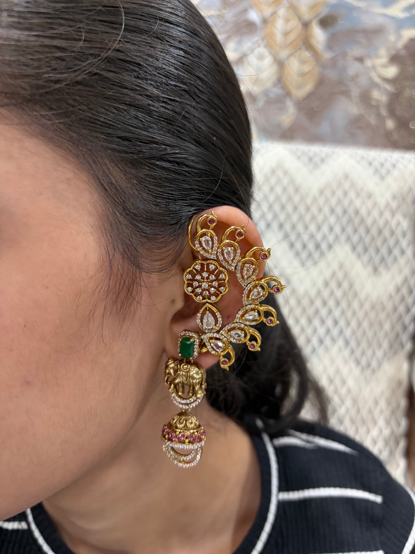 Rajsi Gajra Earcuff