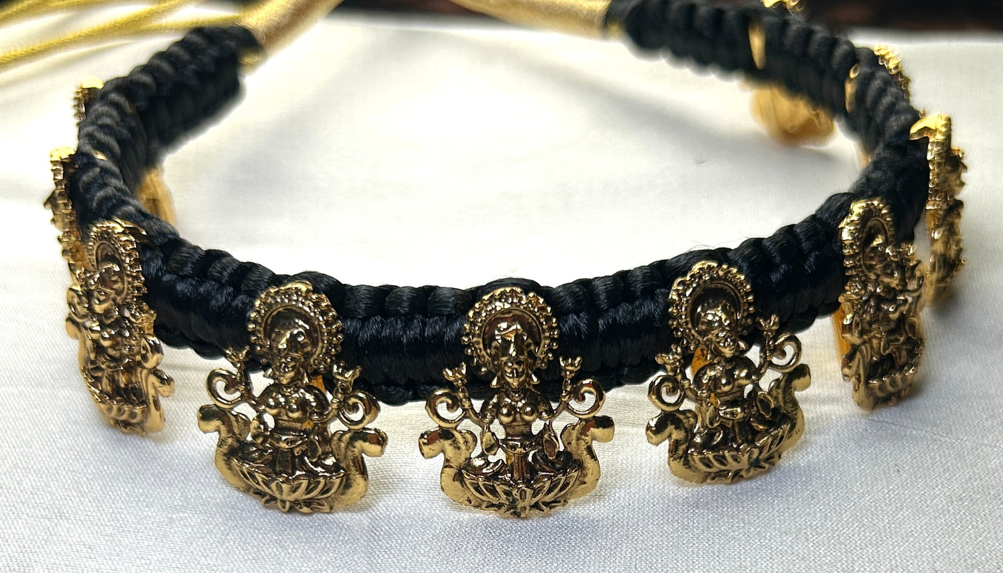 Lakshmi Motif Thread Temple Necklace