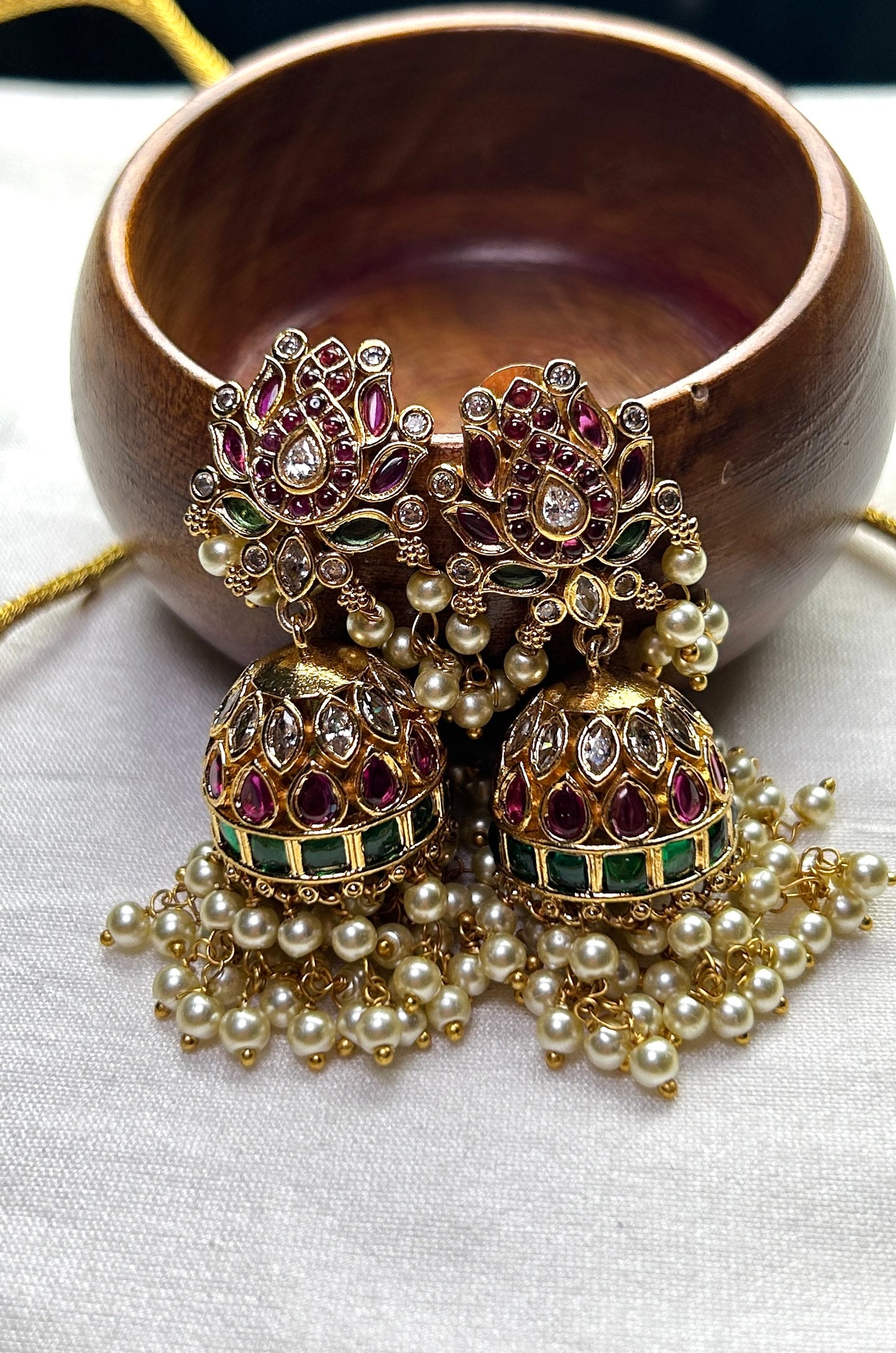 Kundan Choker Necklace Set – With Pearl Drops & Meenakari Touch