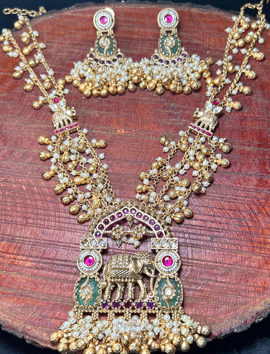 Antique Temple Elephant Motif Necklace Set
