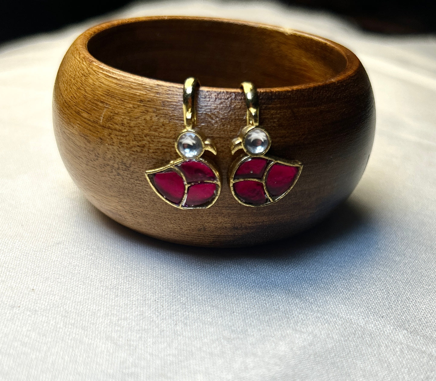 Petal Motif Minimal Kundan Bugdi Earrings