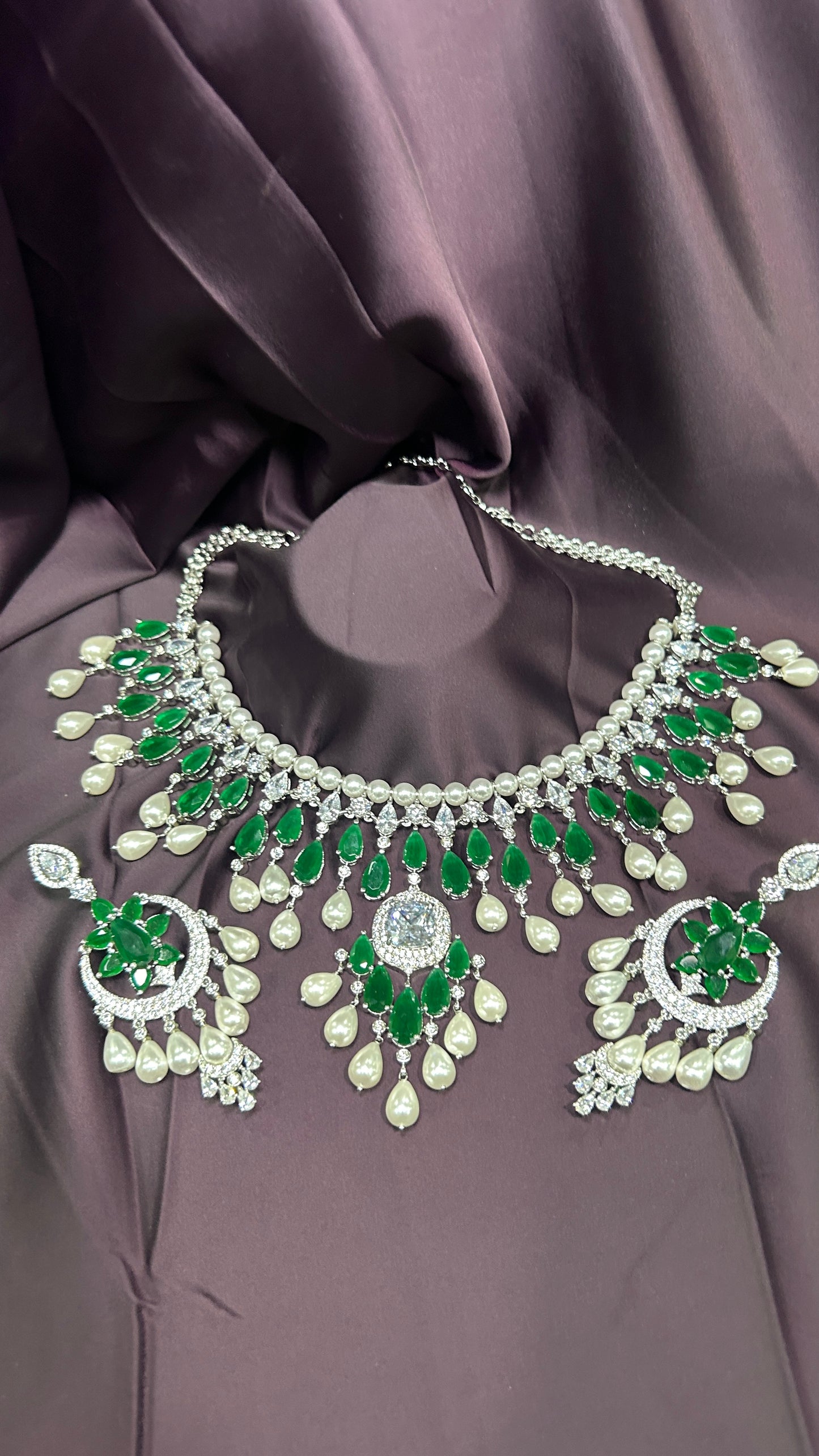 Emerald & Pearl Royal Bridal Set