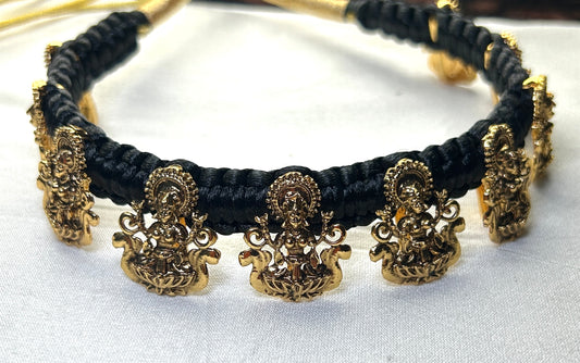 Lakshmi Motif Thread Temple Necklace