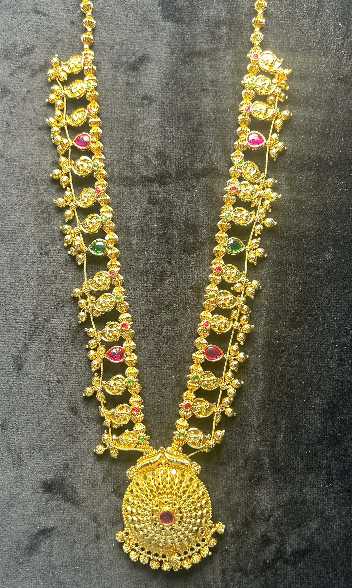 Traditional Rajwadi Putla Haar with Grand Round Pendant