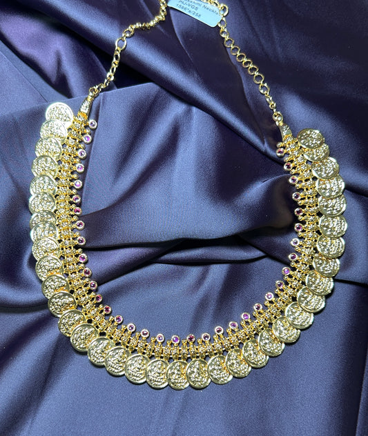 Grand Coin Haar with Purple Stone Accents
